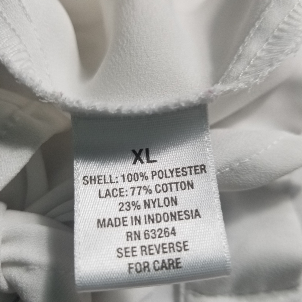 ROZ & ALI WHITE TANK WITH FRONT TIE AT BOTTOM SIZE XL - Picture 4 of 11